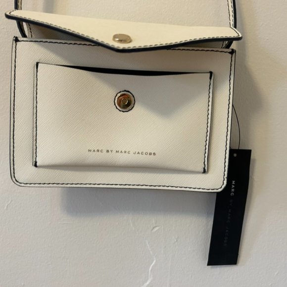 Marc by Marc Jacobs - Picture 5 of 6